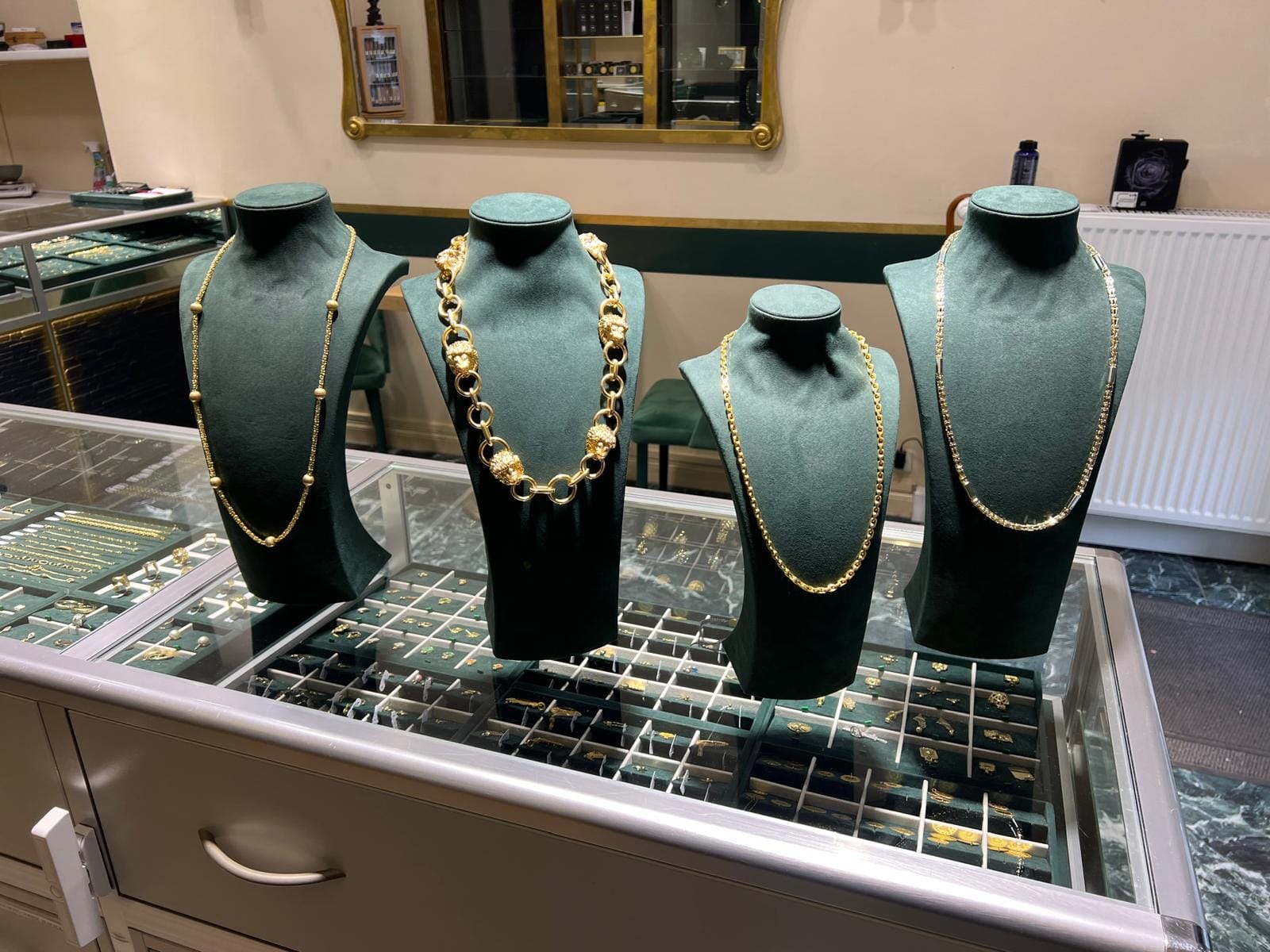Bargold 999 — store & displays in Berlin-Charlottenburg (5)